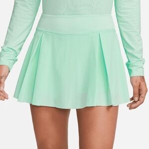 Nike Women's Advantage Club Tennis Skort